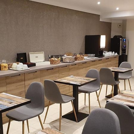 Libre Hotel La Vespière Екстериор снимка