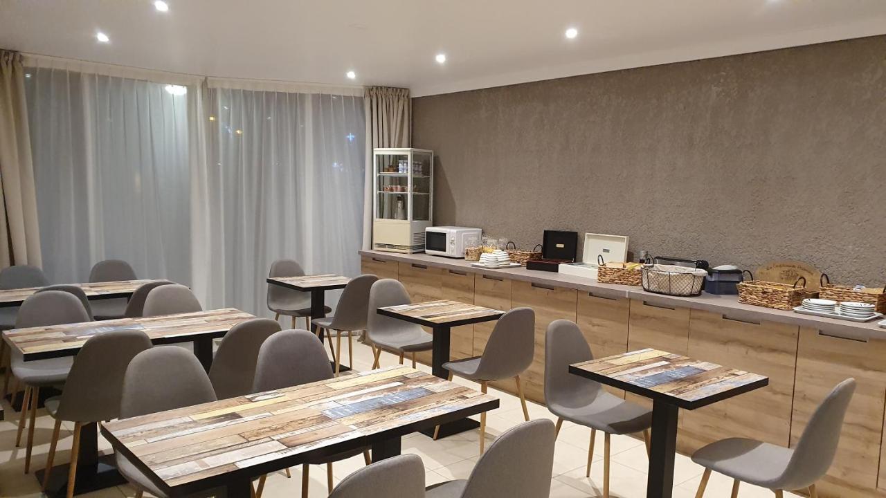 Libre Hotel La Vespière Екстериор снимка